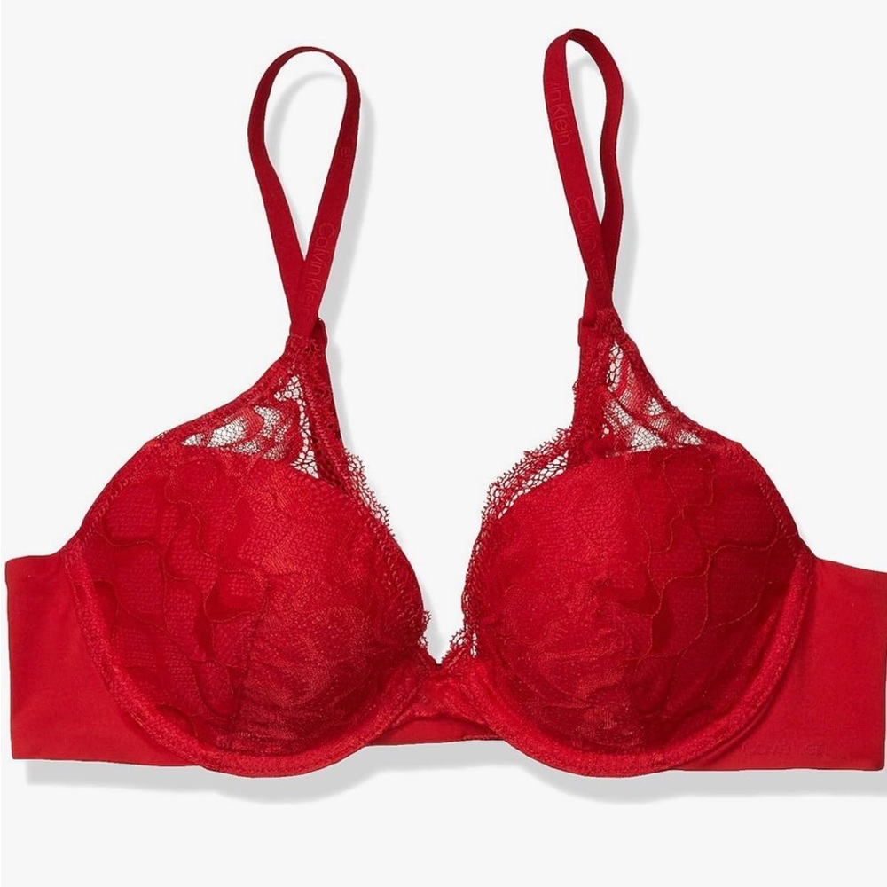 Calvin Klein Women’s Etched lace lightly lined plunge bra